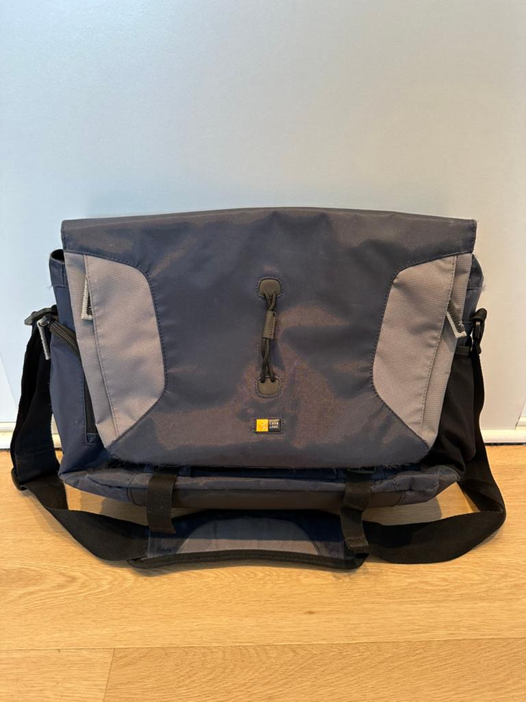 Case Logic Laptoptas 15.6 inch, Gevoerd laptopvak, Gebruikt, 15 inch, Ophalen of Verzenden
