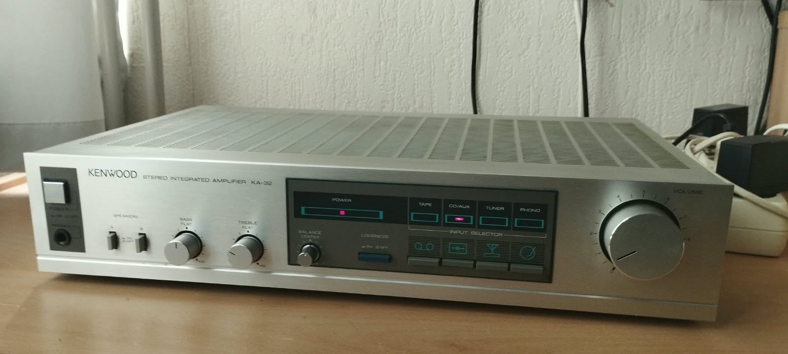 kenwood KA-32 Versterker, Overige merken, Gebruikt, Ophalen of Verzenden, Minder dan 60 watt