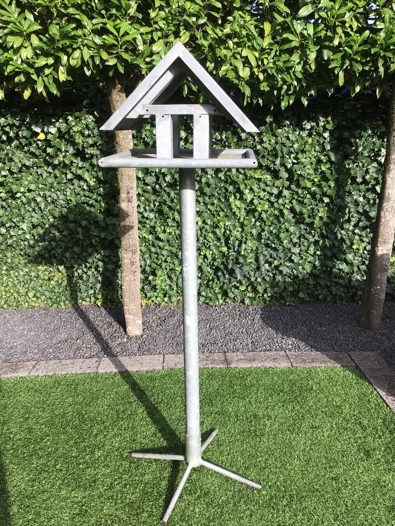 Gegalvaniseerd modern vogelhuis op standaard, Ophalen, Zo goed als nieuw