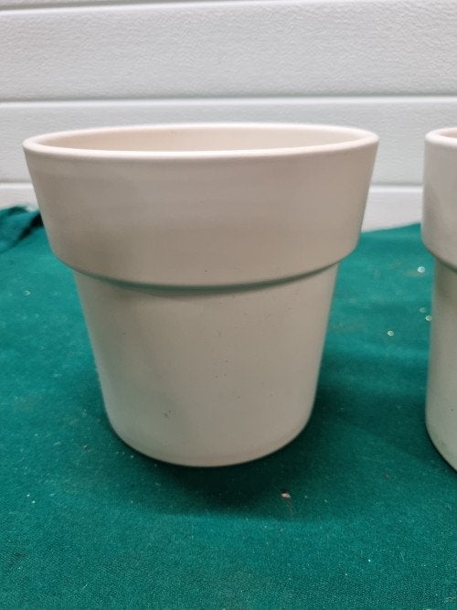 bloempotten creme 2 stuks ,, Ophalen of Verzenden, 'T Olde Gre-j, Info@toldegrej.nl, Endepoelstraat 20f Didam