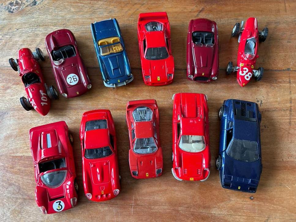 Verzameling Ferrari modelauto's (11 stuks), Kinderen en Baby's, Ophalen of Verzenden, Gebruikt