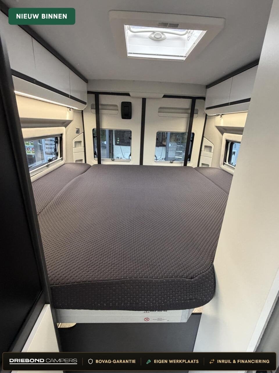 Adria 640 SGX Twin Supreme 9T-Automaat Luchtvering Zonnepane, Caravans en Kamperen, Campers, Automaat, Buscamper of Camperbus