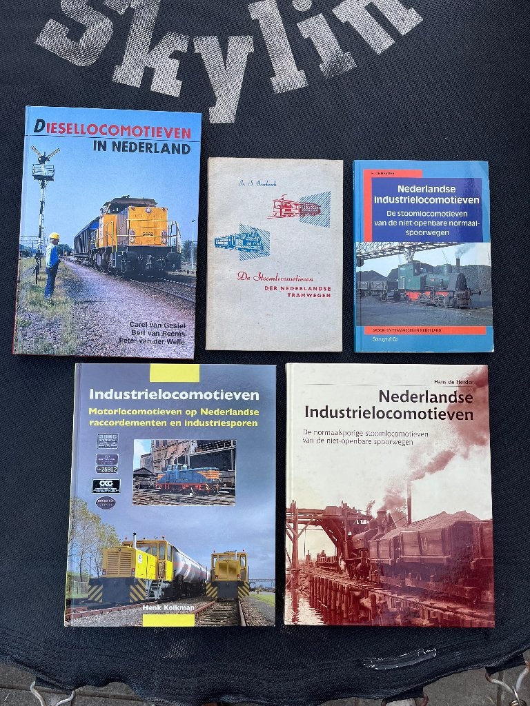 Spoorwegen boek, Verzenden, Zo goed als nieuw, Trein, Boek of Tijdschrift