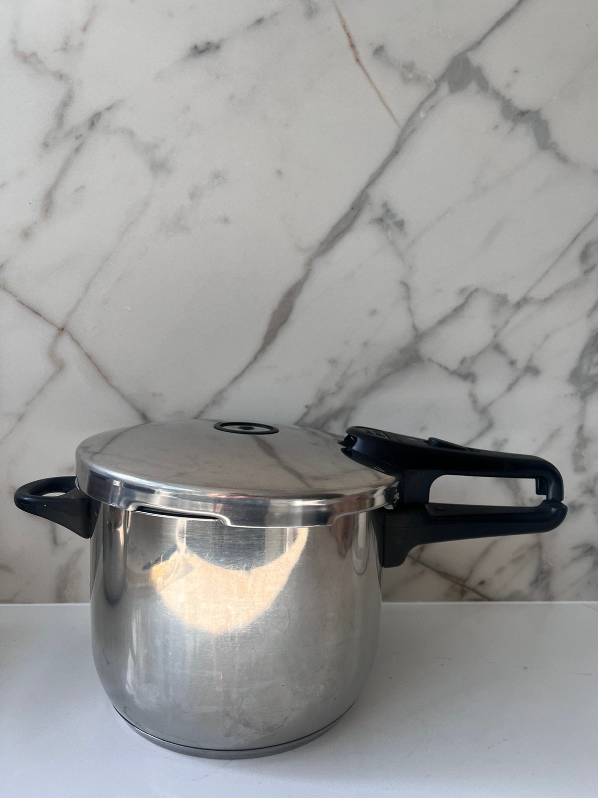 FISSLER VITAVIT SNELKOOKPAN HOGEDRUK PAN HOGEDRUKPAN 7 LITER, Huis en Inrichting, Keuken | Potten en Pannen, Snelkookpan, Gebruikt