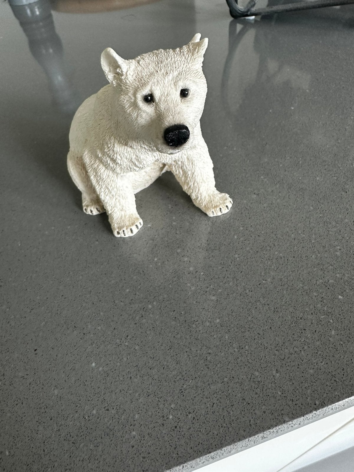 Zeer fraaie ijsbeer  15.00, Ophalen of Verzenden, Zo goed als nieuw, Beeldje of Figuurtje