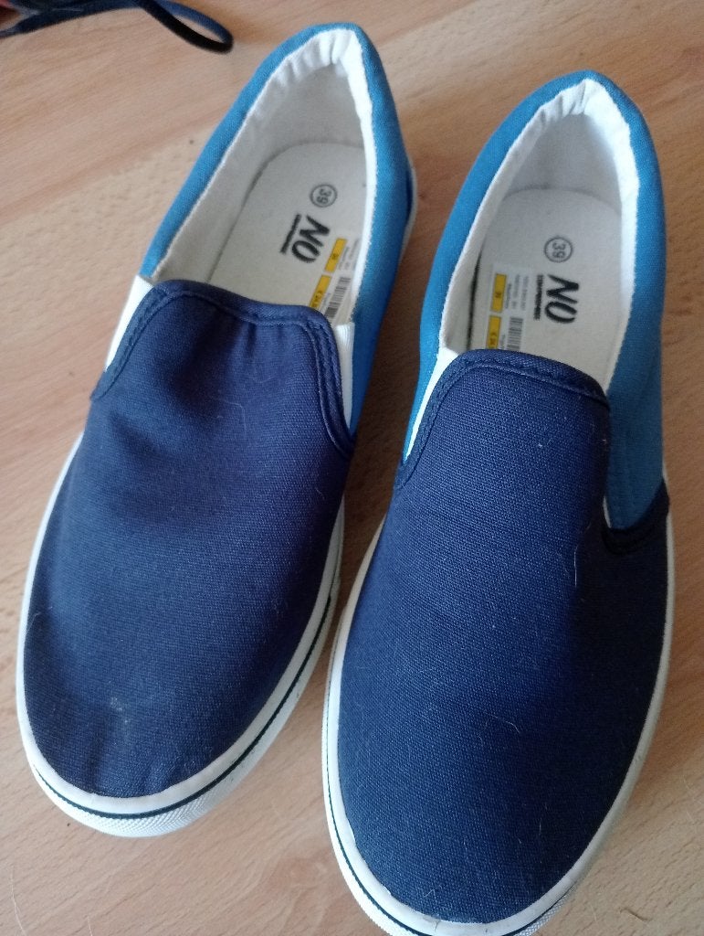 Nette, blauwe schoenen, helemaal nieuw, Ophalen, Blauw, Nieuw, Sneakers of Gympen