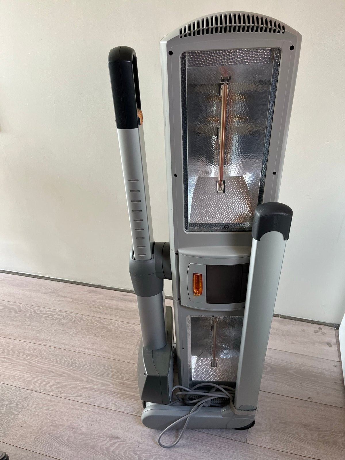 Philips Infraroodlamp / Gezichtsbruiner, Ophalen, Zo goed als nieuw, Gezichtsbruiner, Minder dan 10 lampen