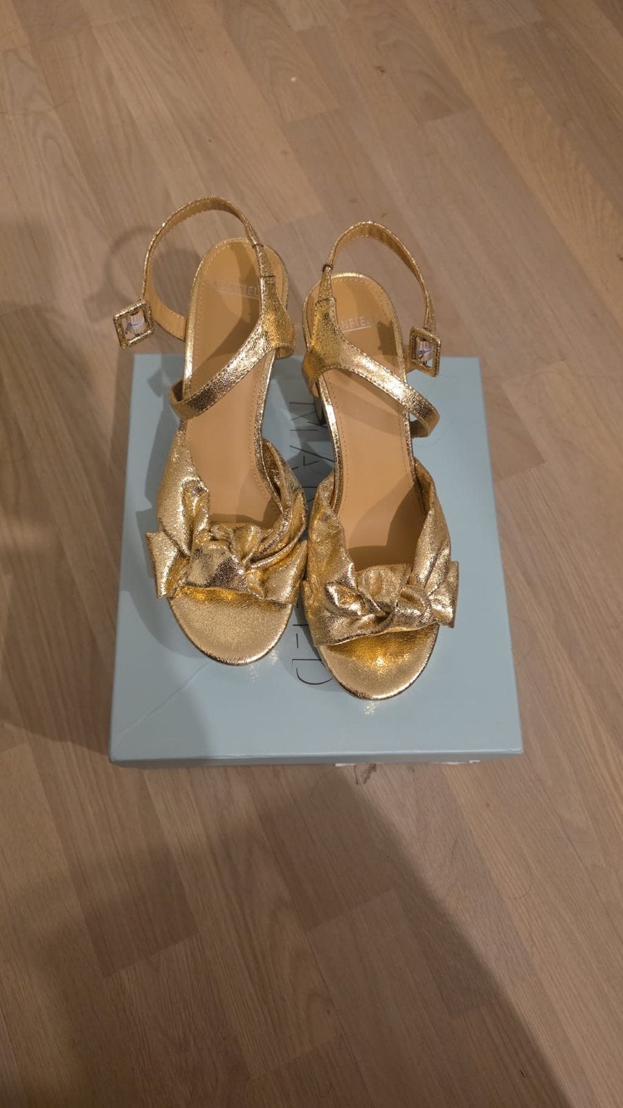 Manfield Gouden Sandalen met Hak - Maat 39, Ophalen of Verzenden, Zo goed als nieuw, Geel, Sandalen of Muiltjes