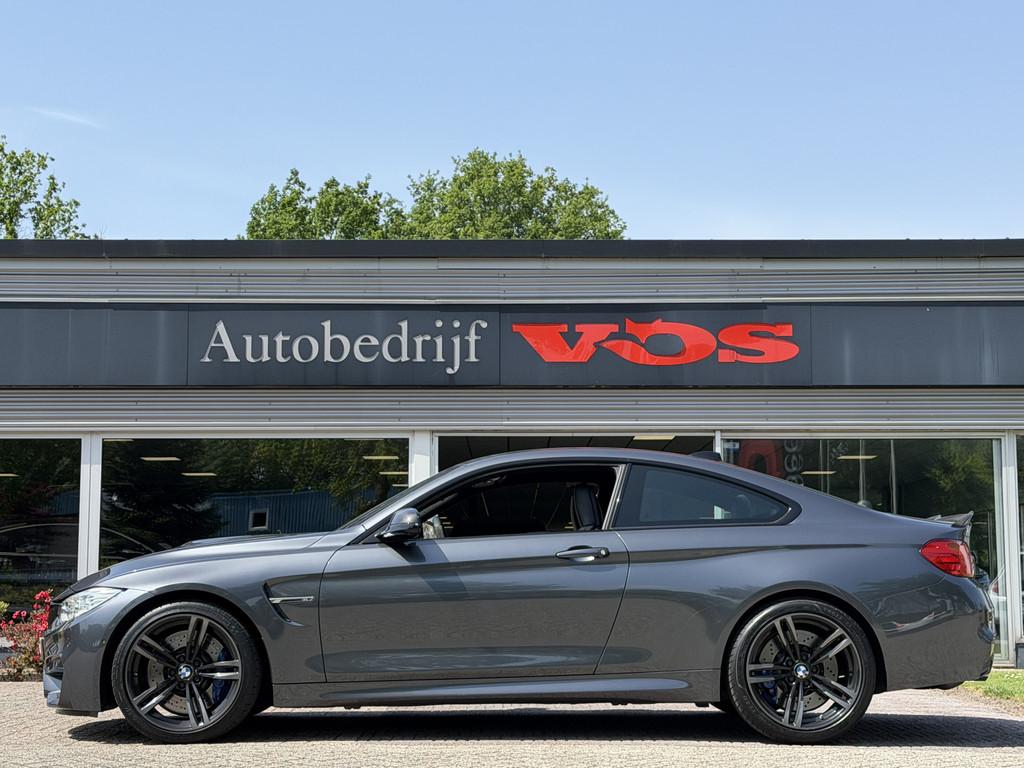 BMW M4 4-serie Coupé | Memory | HUD | Carbon | NL Auto | Ni, Auto's, Automaat, Gebruikt, 4-Serie, 4 stoelen