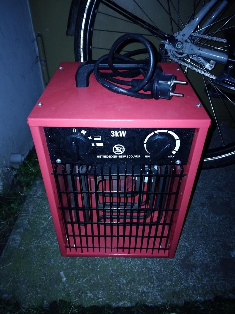 Elektrische Kachel 1500W-3000W - Snel Warmte in Huis, Huis en Inrichting, Kachels, Ophalen