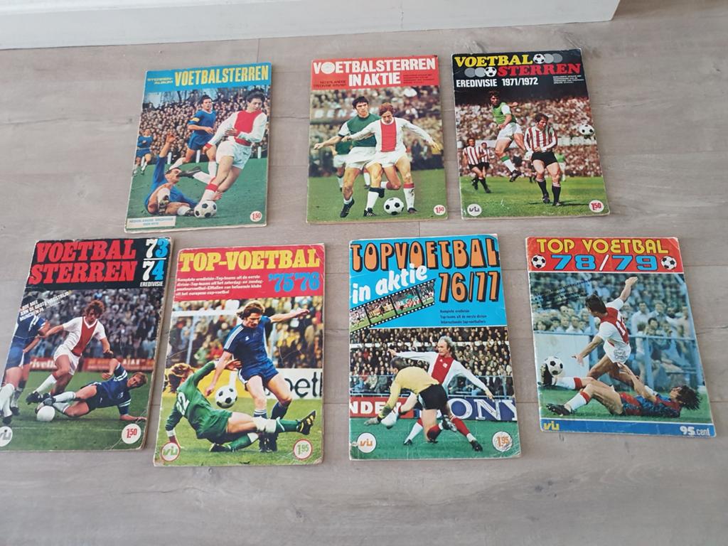 7 complete vanderhout voetbalalbums, Verzamelen, Ophalen of Verzenden, Zo goed als nieuw, Ajax, Boek of Tijdschrift