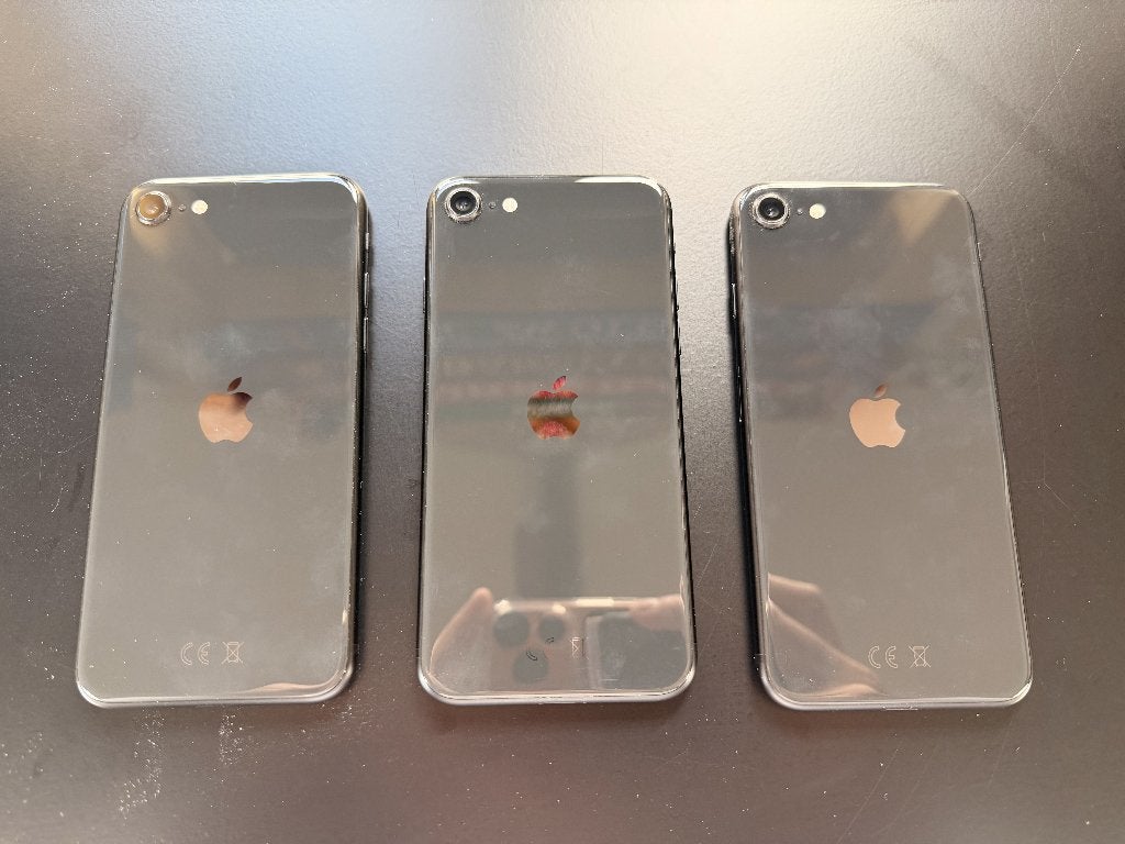 3x Apple iPhone SE (2020 / 2e gen) – 64GB – Zwart, Zwart, Ophalen of Verzenden, Zo goed als nieuw, 64 GB