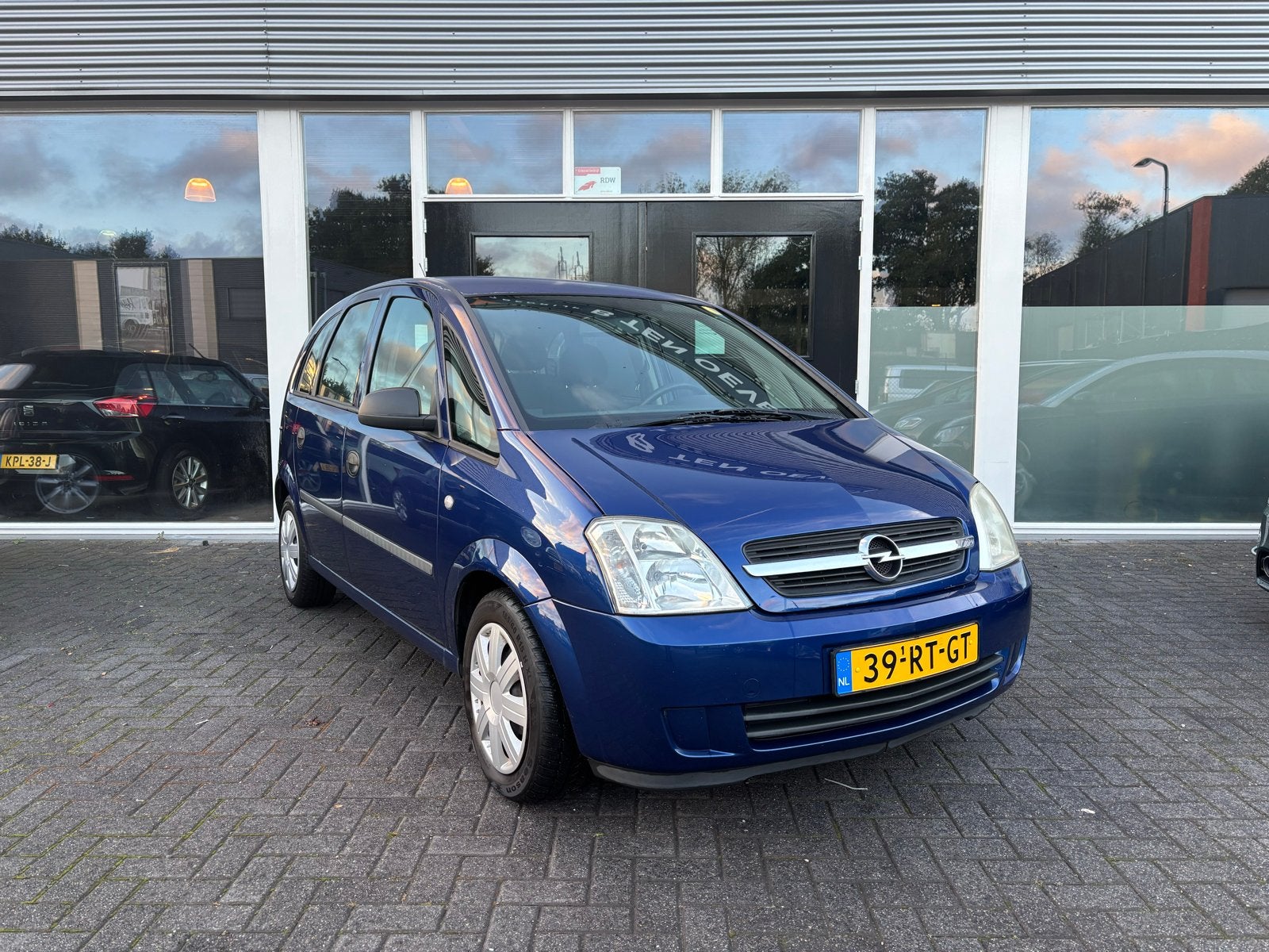 Opel Meriva 1.6 16V 2005 Blauw Airco / Cruise control, Voorwielaandrijving, Stof, Zwart, 4 cilinders