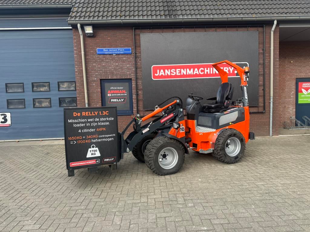 Relly 1.3c minishovel, Ophalen, Wiellader of Shovel