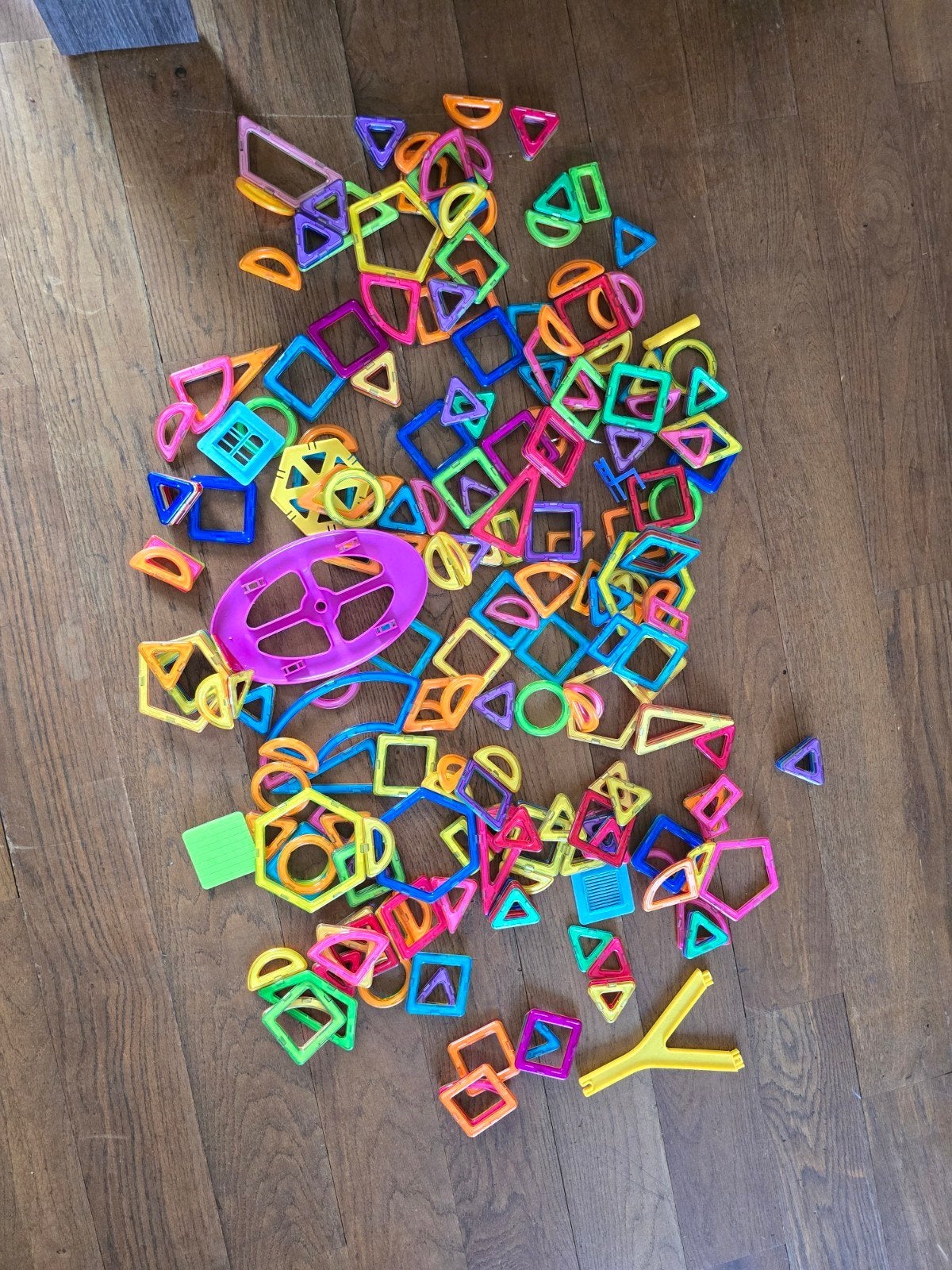 Grote set magnetisch speelgoed - diverse vormen, Ophalen of Verzenden, Gebruikt, Bouwen