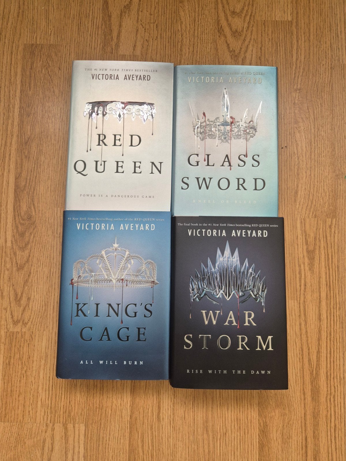 Red Queen Serie (4 boeken) - Victoria Aveyard, Ophalen of Verzenden, Zo goed als nieuw, Victoria Aveyard, Amerika
