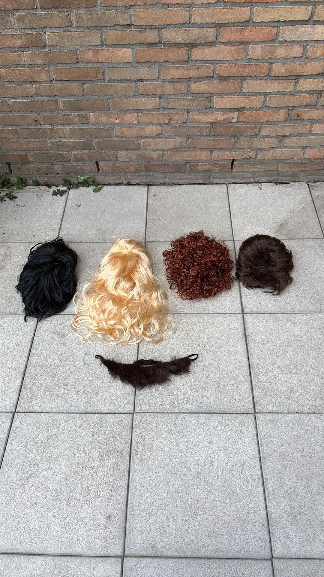 Pruiken, Ophalen, Zo goed als nieuw, One size fits all