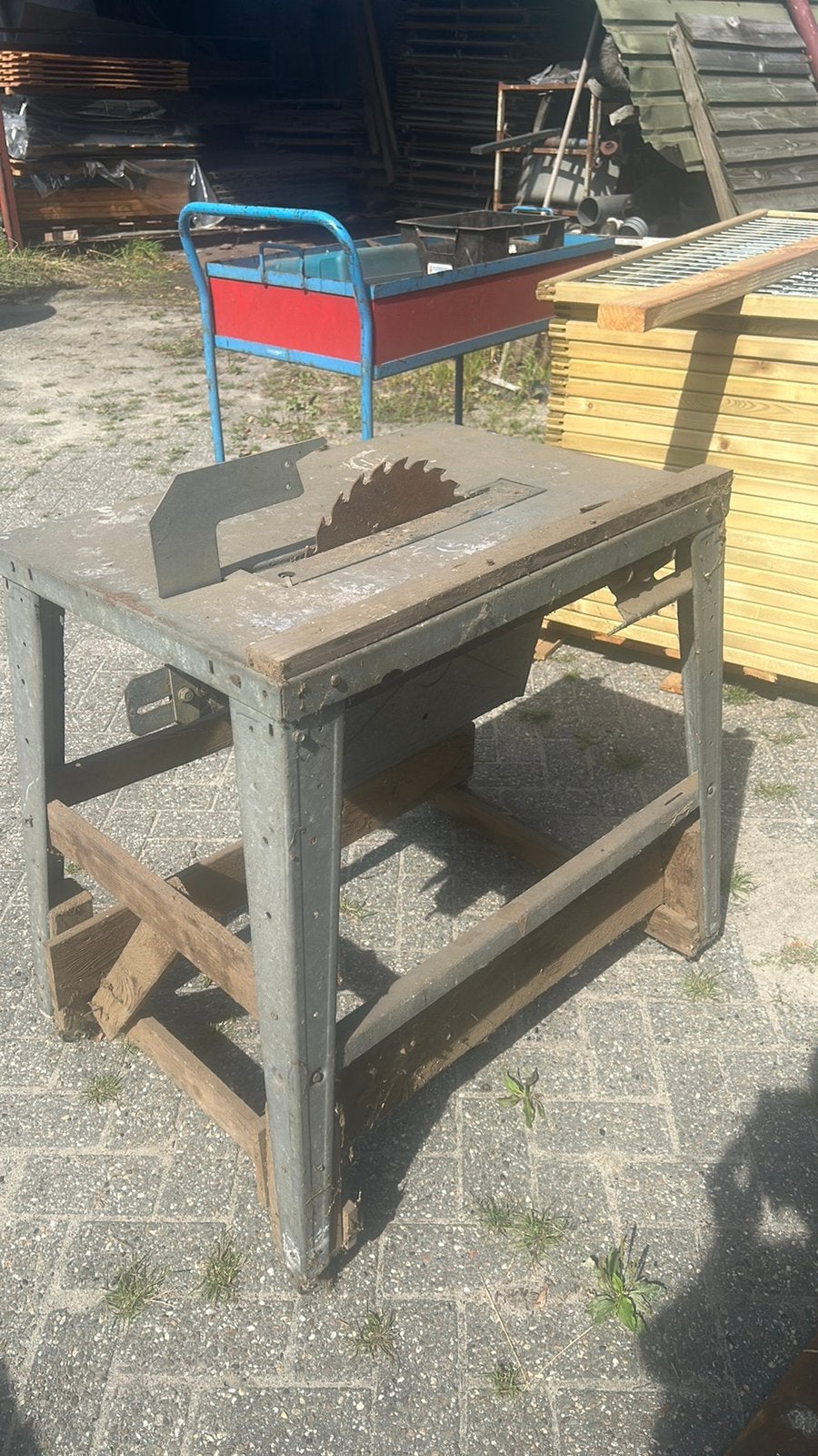 Zaagtafel, Doe-het-zelf en Verbouw, Gereedschap | Zaagmachines, Ophalen, Cirkelzaag, Zo goed als nieuw, 30 tot 70 mm