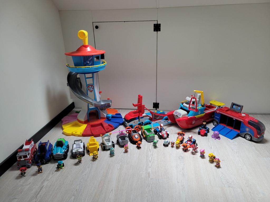Grote Paw Patrol speelset met uitkijktoren en voertuigen, Ophalen, Gebruikt