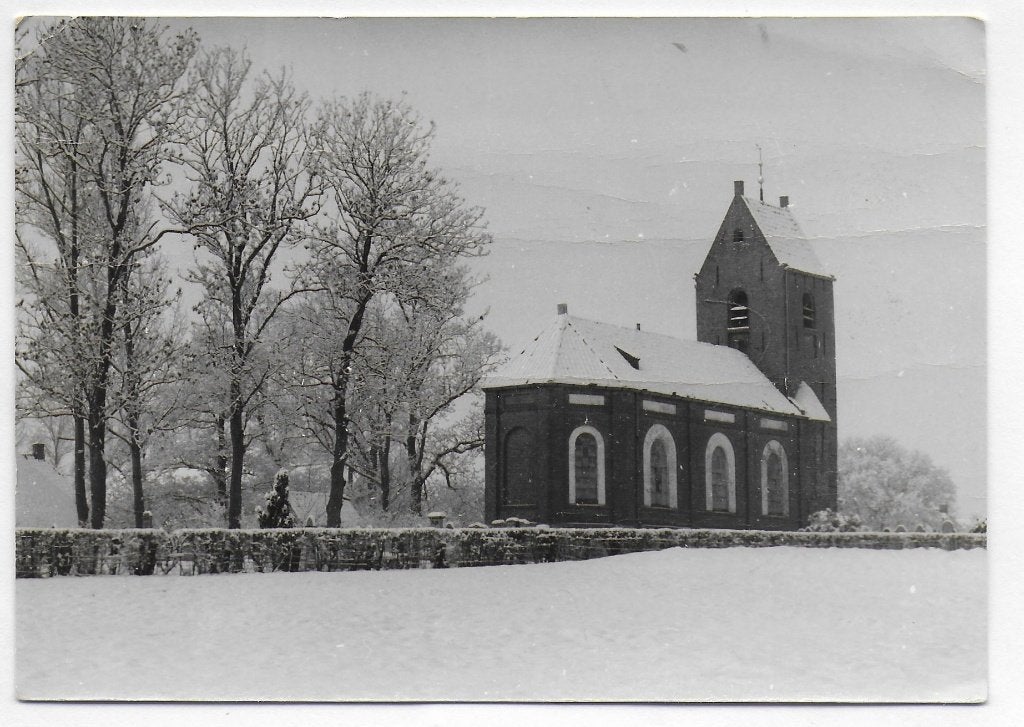 Saaksum Groningen NH Kerk Gelopen Ansichtkaart ( B4x79 ), Verzamelen, Ansichtkaarten | Nederland, Ophalen of Verzenden, 1980 tot heden
