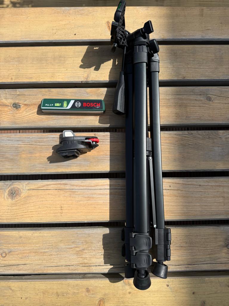 Bosch PLL 1P laserwaterpas met TT 150 statief, Ophalen, Zo goed als nieuw