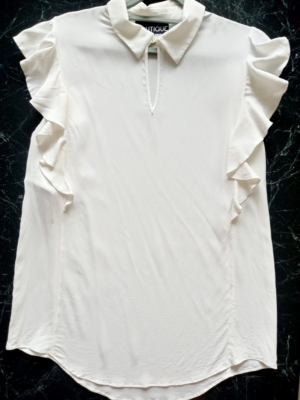 Boutique Moschino Witte Blouse met Ruches - Nieuw, Kleding | Dames, Blouses en Tunieken, Wit, Nieuw, Ophalen of Verzenden, Boutique Moschino