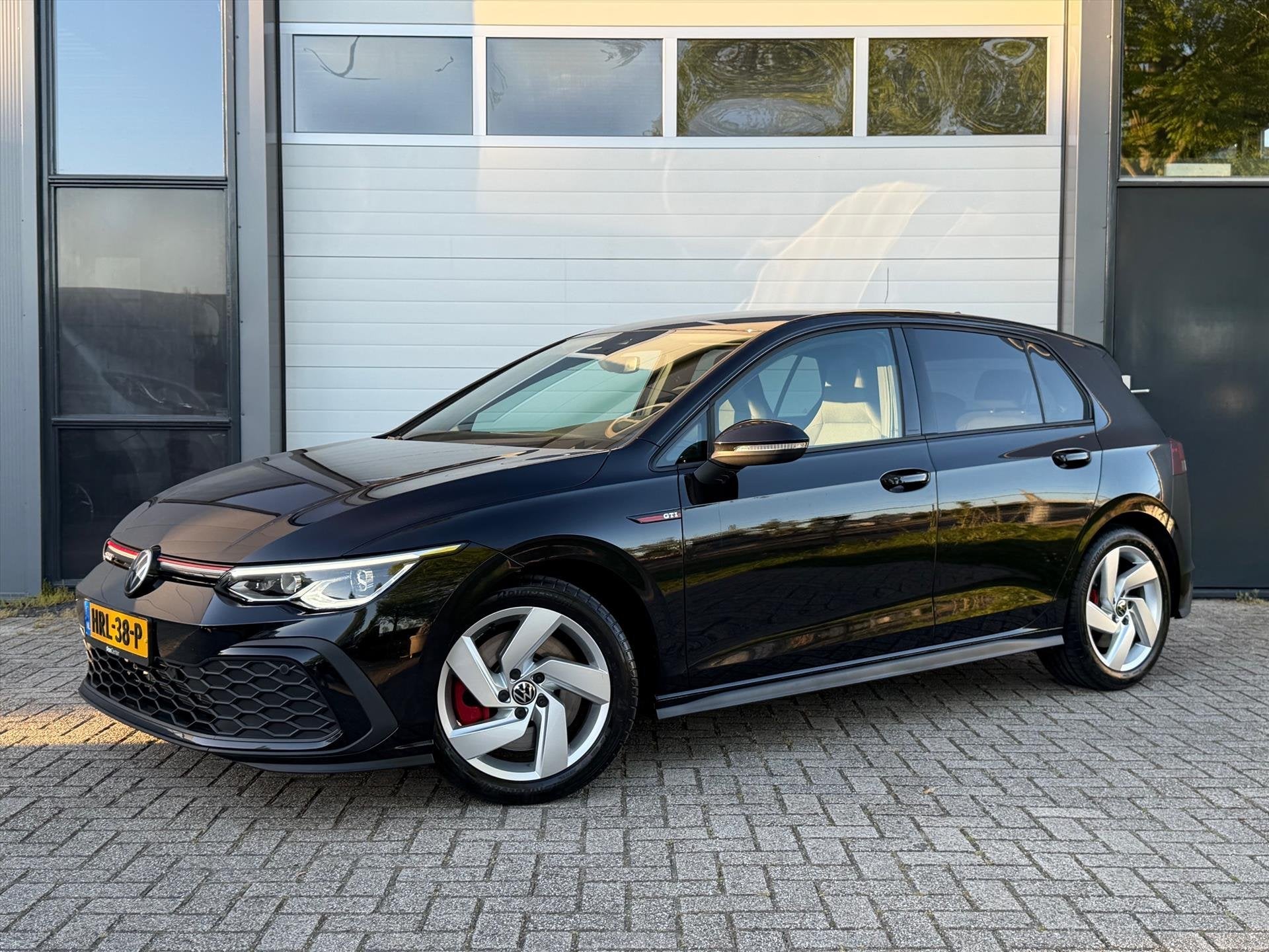 Volkswagen Golf 2.0 TSI 245pk handbak 17000km!, Auto's, Metallic lak, Gebruikt, 4 cilinders, 1984 cc
