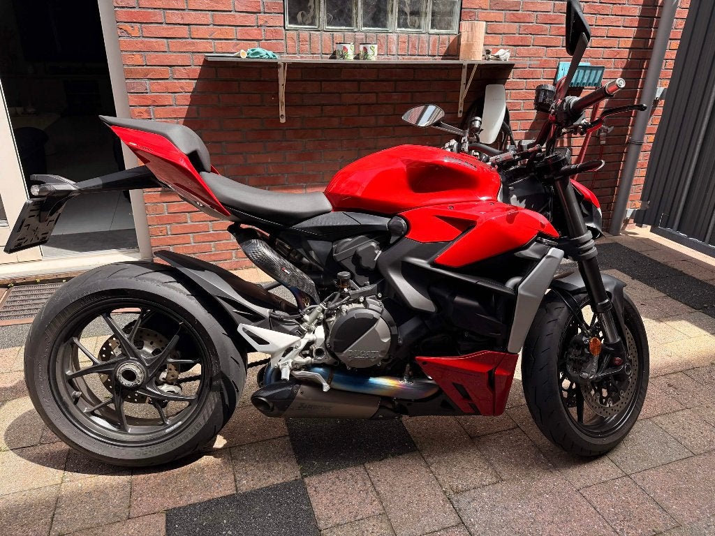 DUCATI STREETFIGHTER V2 - Full Titanium Akrapovic - 3300 KM, 2 cilinders, Occasion, Motorrijbewijs A, 951 cc