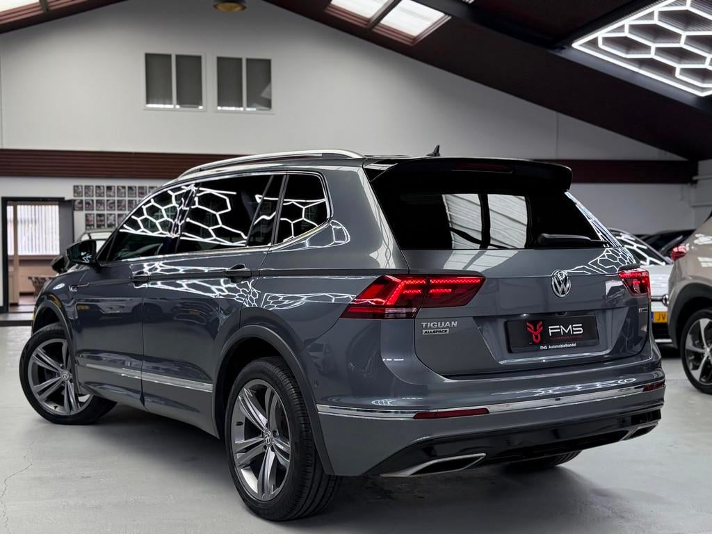 Volkswagen Tiguan Allspace 2.0 TSI 4Motion R-Line 7p. CarPla, Gebruikt, Zwart, Bedrijf, Vierwielaandrijving
