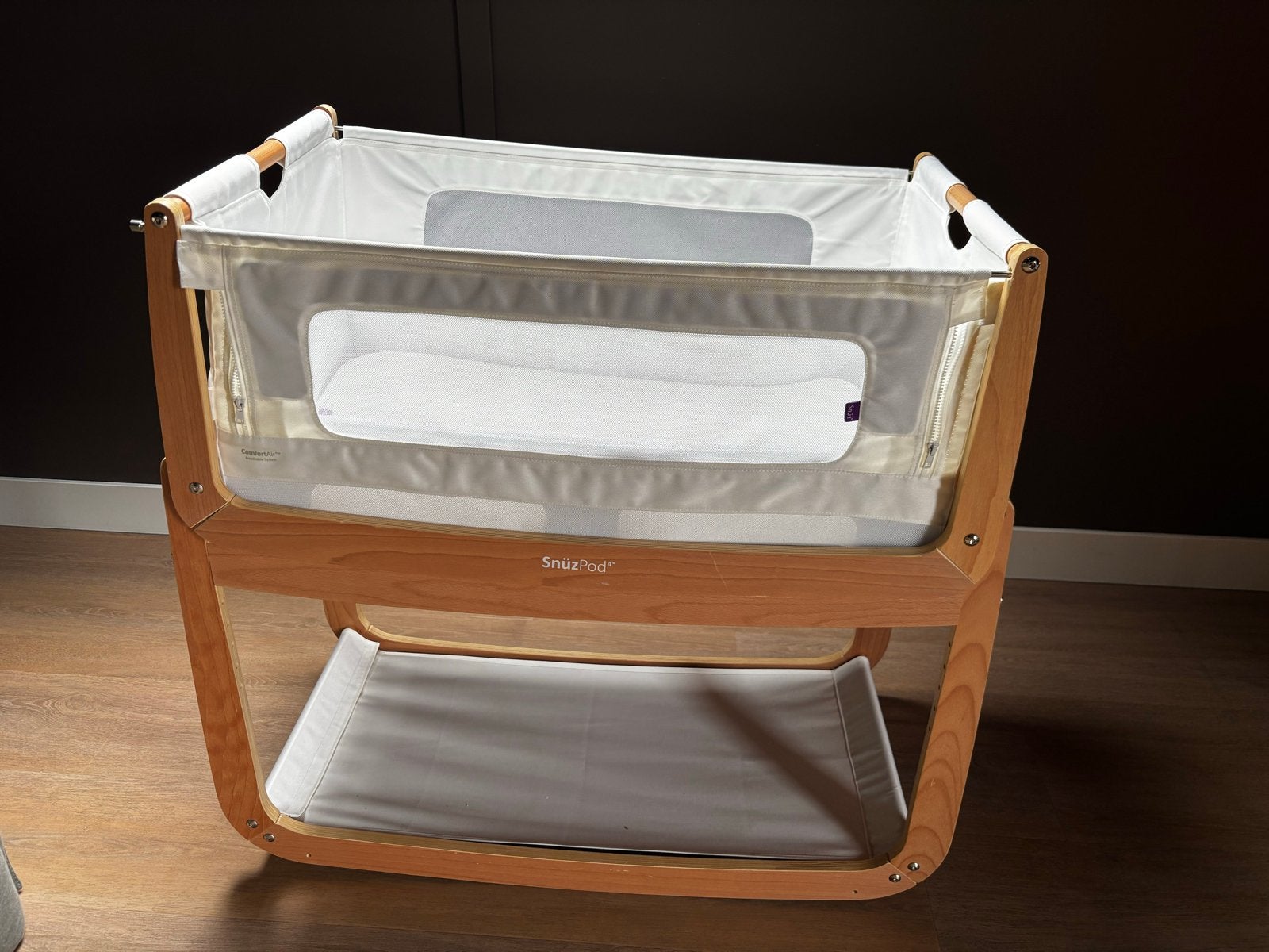 SnüzPod 4 Co-Sleeper Wieg - Zo goed als nieuw, Ophalen, Zo goed als nieuw, Wieg
