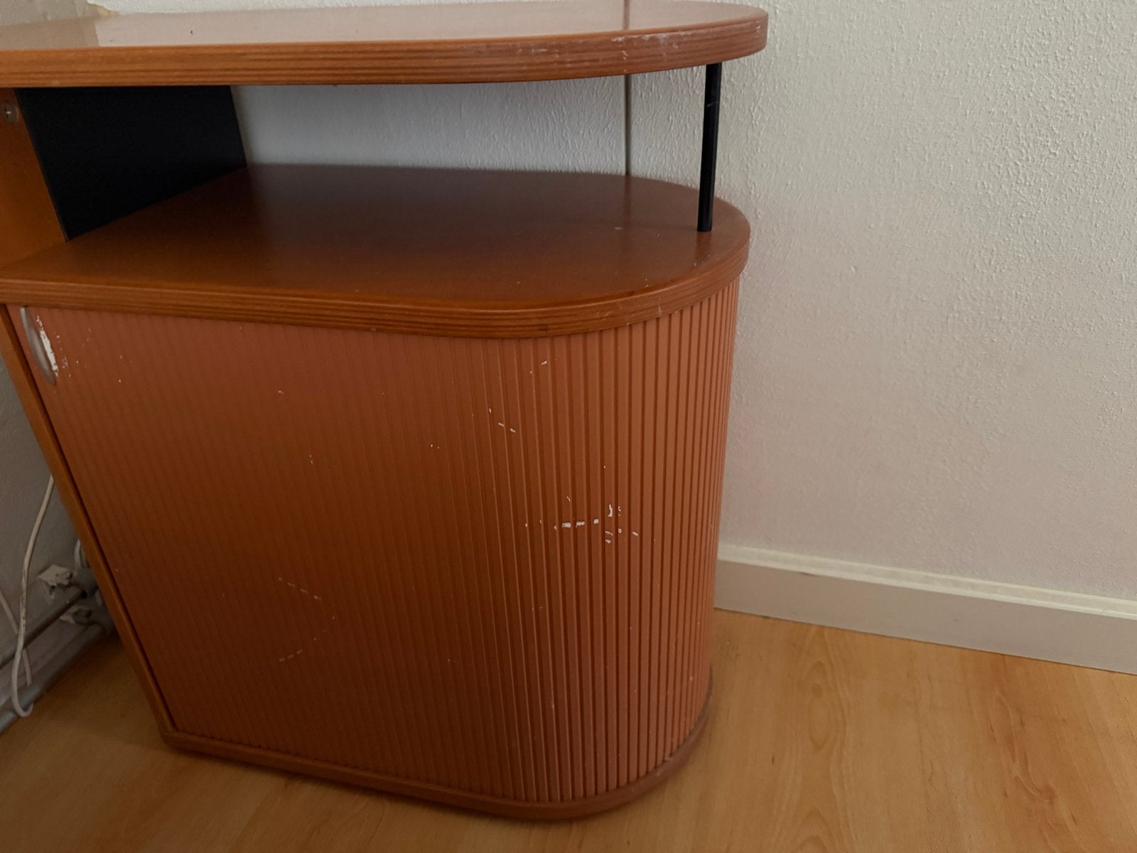 Auping auronde nachtkastjes kersenhout, Ophalen, Gebruikt, 55 tot 70 cm, 45 tot 65 cm