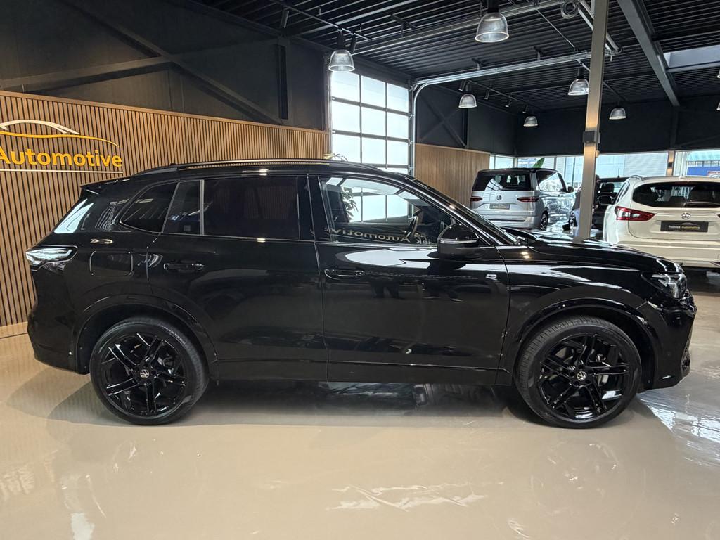 Volkswagen Tiguan 1.5 eHybrid R-Line Edition Black-Line Head, Zwart, 4 cilinders, Automatische klimaatregeling, Zwart