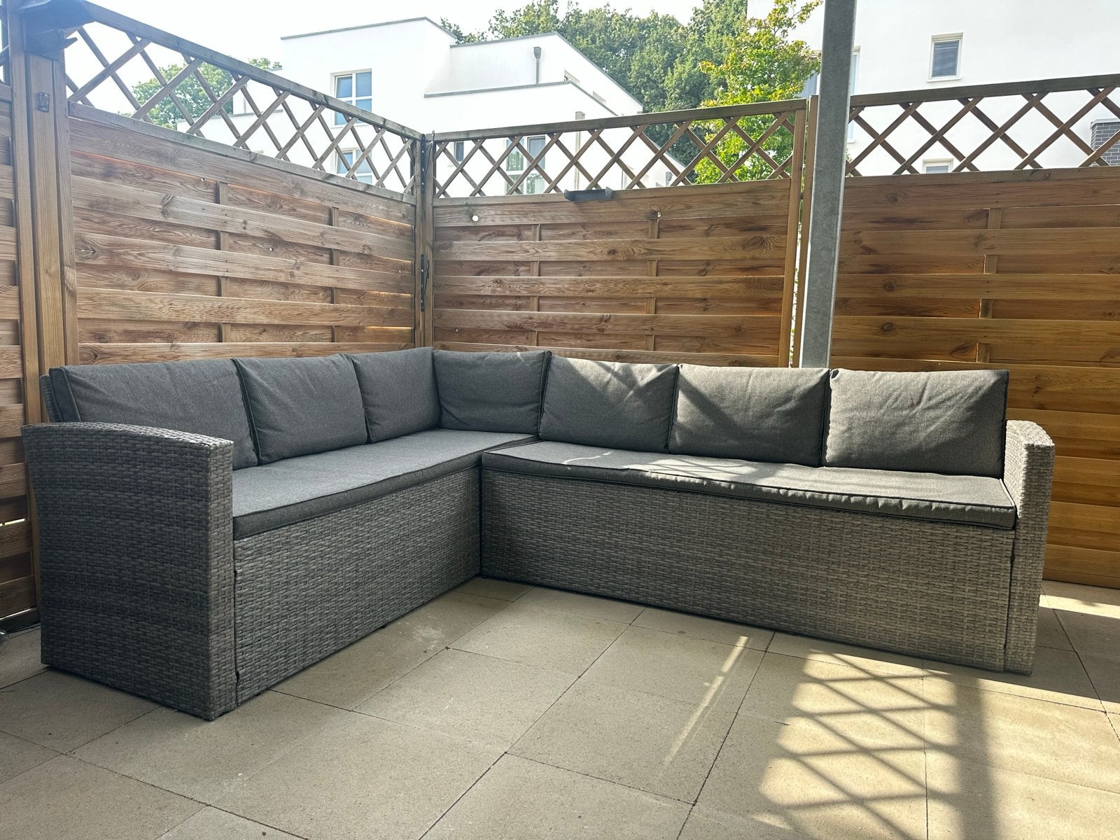 Loungeset met eettafel en stoel, Ophalen, Bank, 6 zitplaatsen, Zo goed als nieuw