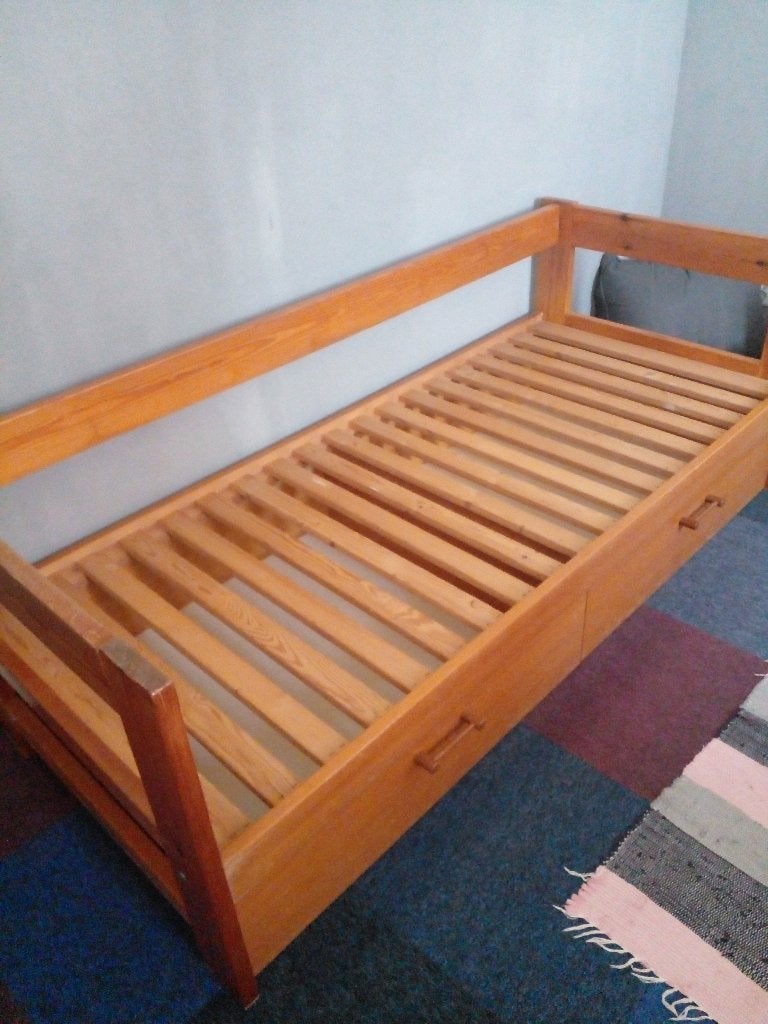 1 persoonsbed bank  GRATIS OPHALEN, Ophalen, Gebruikt, 90 cm, Grenen