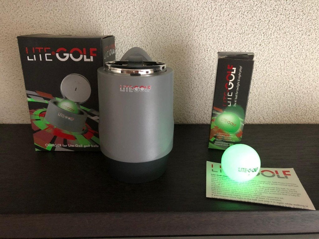 Lite Golf Golfballen (3) en Lader, Ophalen, Zo goed als nieuw, Bal(len)