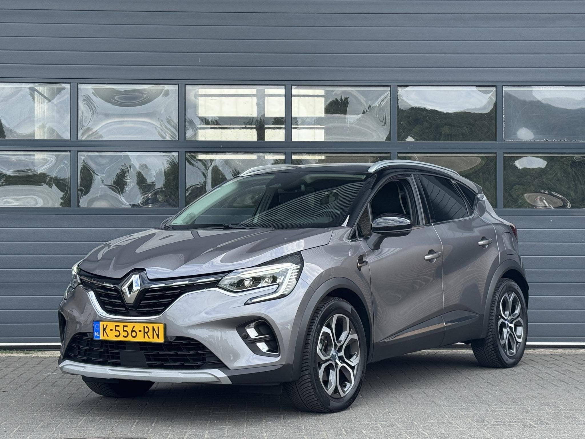 RENAULT CAPTUR 1.6 E-TECH PLUG-IN HYBRID 160 INTENS (88% SOH, Auto's, Renault, Stof, Gebruikt, 4 cilinders, Met garantie (alle)