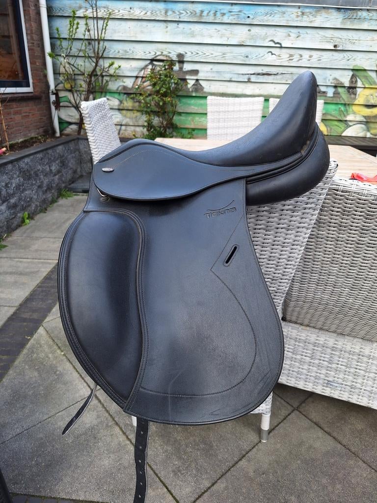 Tekna zadel 16,5 inch, Ophalen, Gebruikt, Dressuur