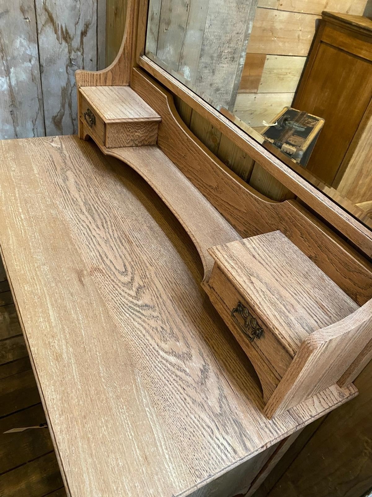 Charmante Franse kaptafel toilettafel met spiegel, Ophalen
