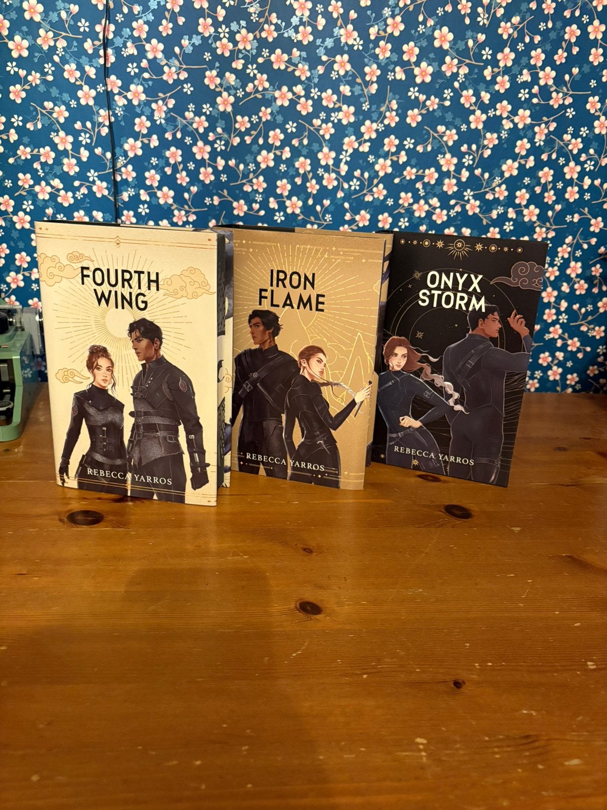 Fourth wing, Boeken, Fantasy, Ophalen of Verzenden, Zo goed als nieuw