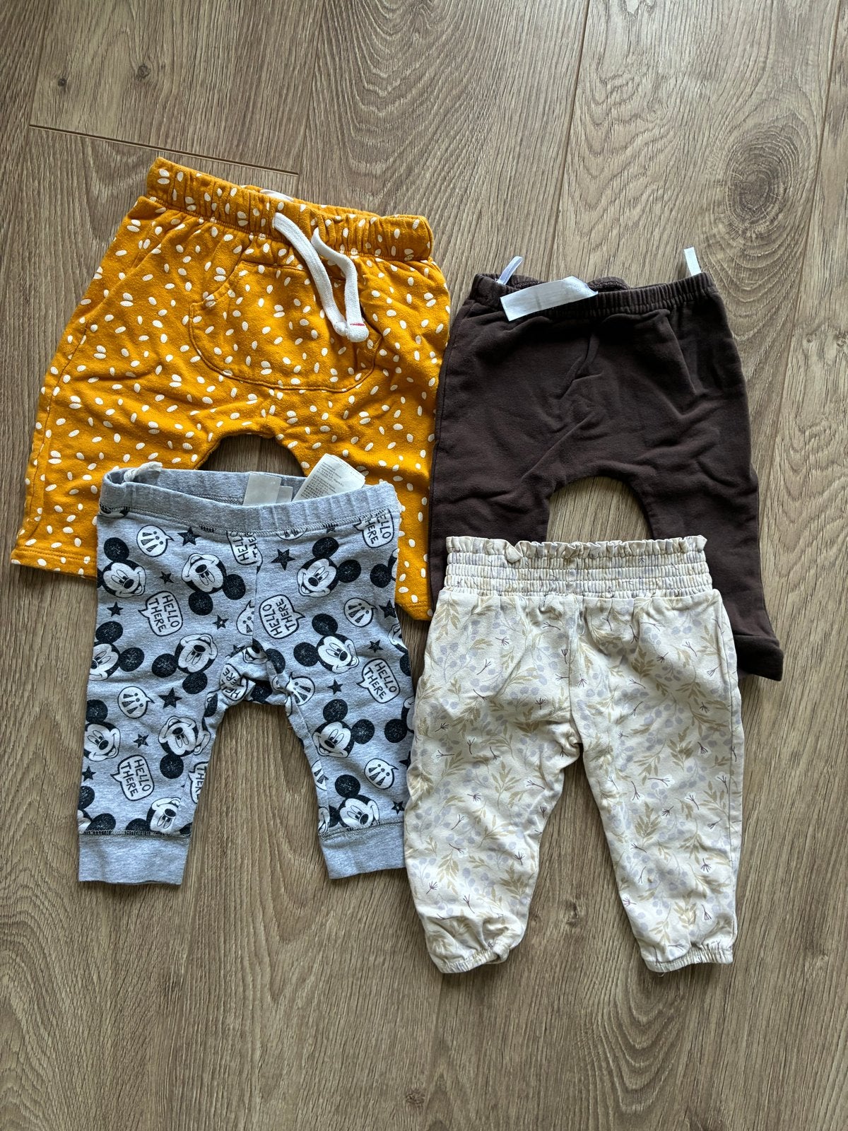 Set van 4 broekjes (H&M, Zeeman, Hema) maat 68, Ophalen of Verzenden, Gebruikt, Meisje, Broekje
