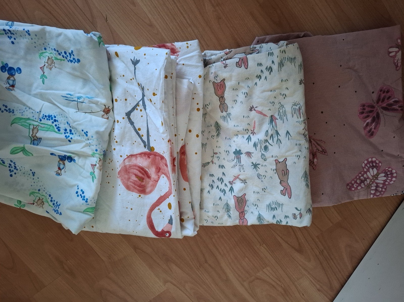Set van 4 dekbedovertrekken ledikant, Kinderen en Baby's, Ophalen, Gebruikt, Ledikant, Dekbedovertrek