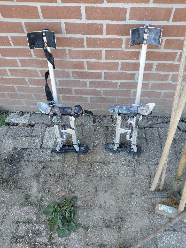 stelten, Ophalen, Gebruikt