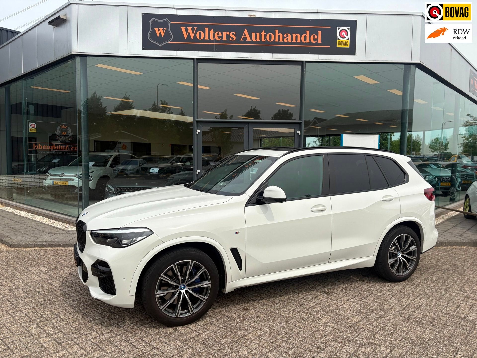 BMW X5 XDrive30d High Executive M-sport, Automaat, 15 km/l, 2993 cc, Automatische klimaatregeling