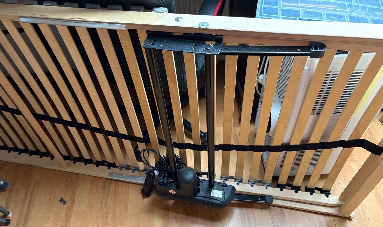 Elektrisch verstelbare lattenbodem - Zo goed als nieuw, Ophalen, Verstelbaar, 90 cm, Zo goed als nieuw