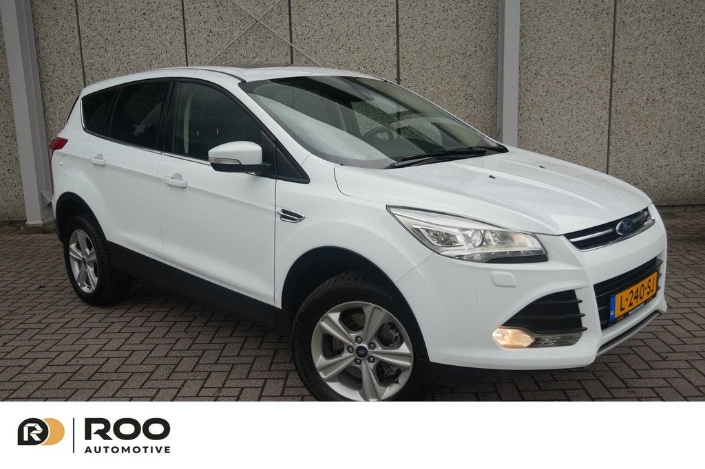 Ford Kuga 1.5 Titanium 4WD automaat, pano-dak,Cruise, winter, Auto's, Ford, Automaat, Euro 6, 4 cilinders, 1850 kg