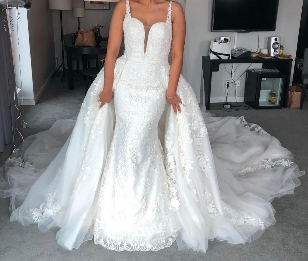 Een exclusieve trouwjurk, met Swarovski-kristallen, Kleding | Dames, Trouwkleding en Trouwaccessoires, Ophalen, Zo goed als nieuw