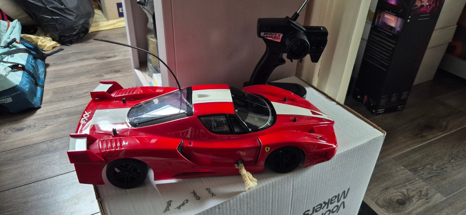 Kyosho RC Ferrari FXX 1/10 Nitro, Ophalen, Gebruikt