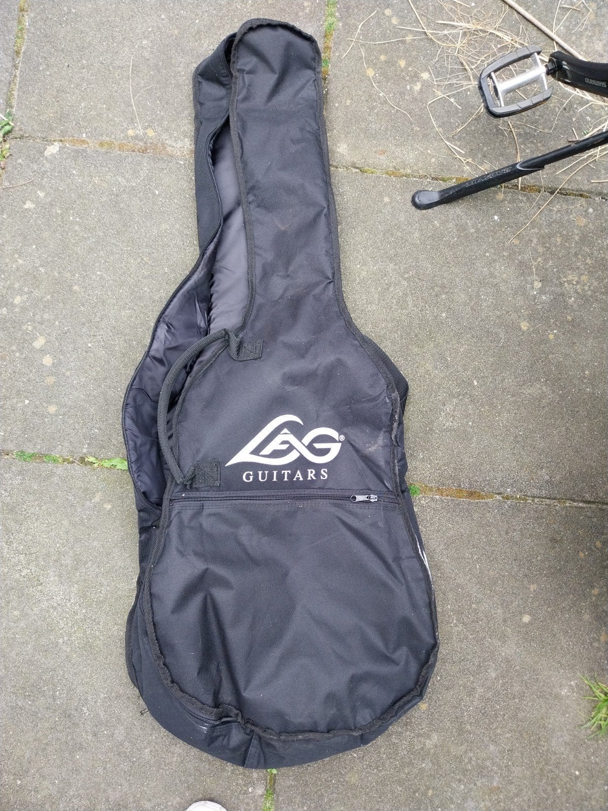 Gitaar koffer, Muziek en Instrumenten, Behuizingen en Koffers, Ophalen of Verzenden, Gebruikt, Akoestische gitaar