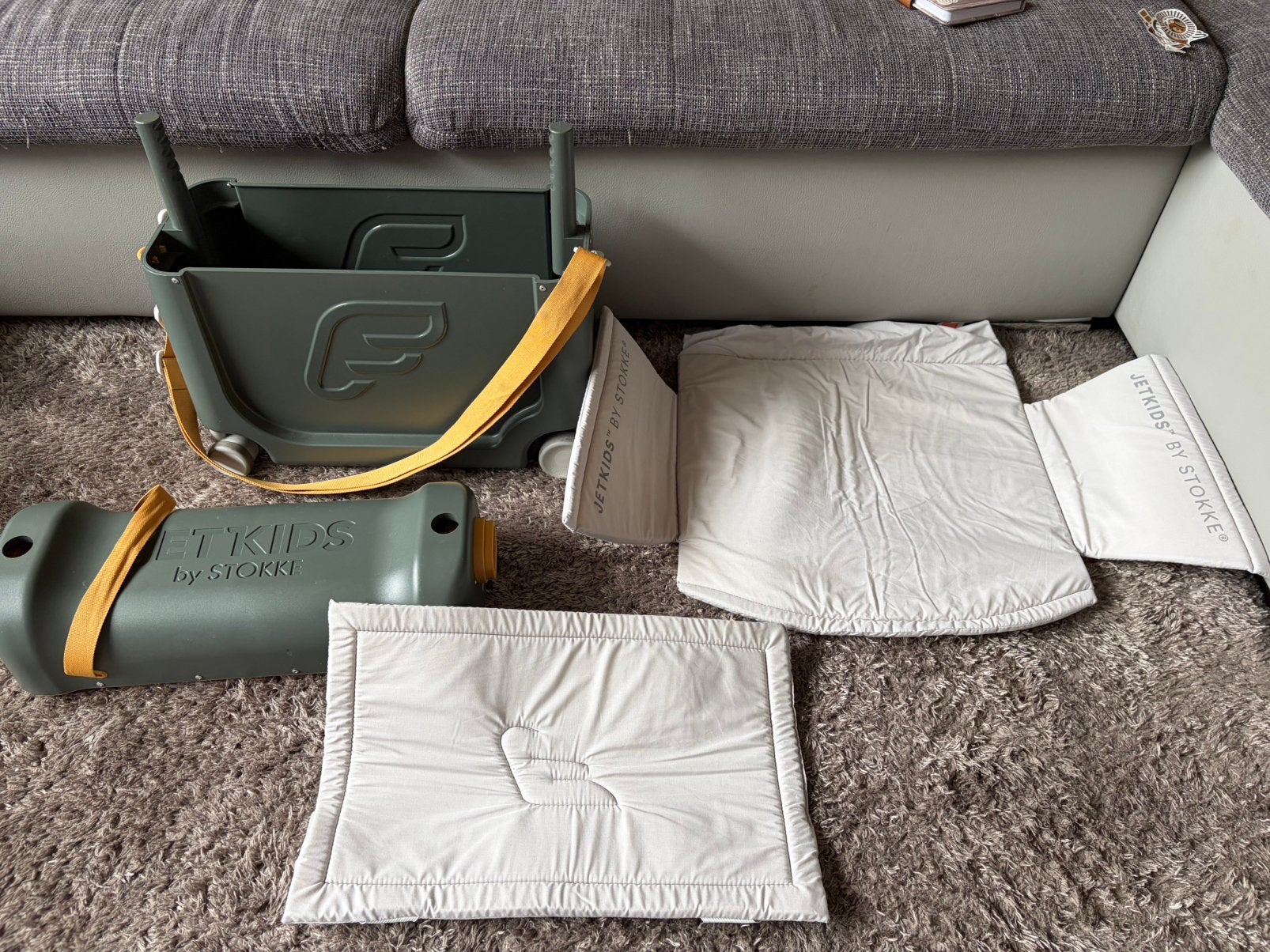 Stokke JetKids BedBox is een koffer en bed in één, Ophalen, Gebruikt, Hard kunststof, Minder dan 50 cm