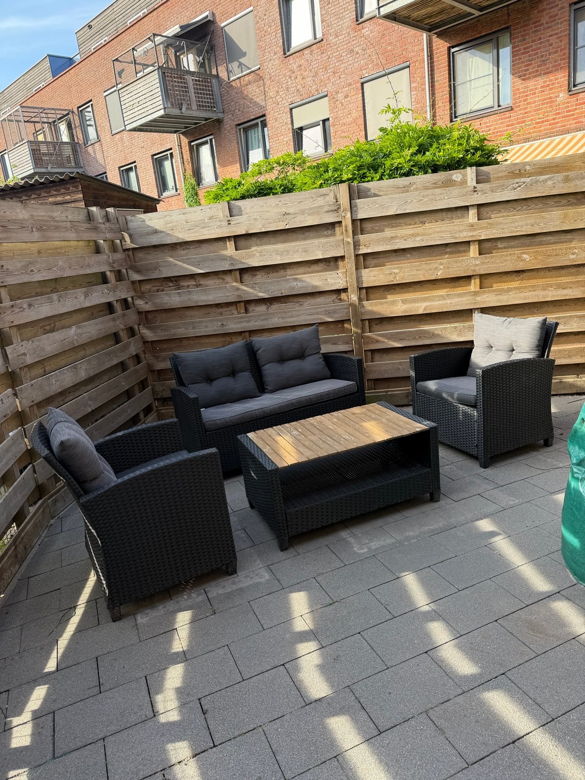 Loungeset Jysk - Goede staat met nette kussens, Ophalen, 4 zitplaatsen, Zo goed als nieuw, Loungeset